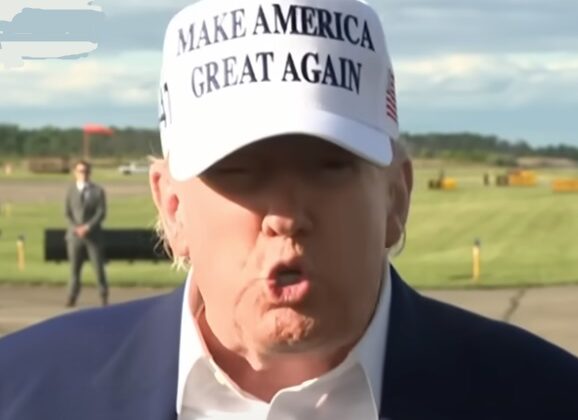 Trump: Yönetimi tarafından kör olan bir lider