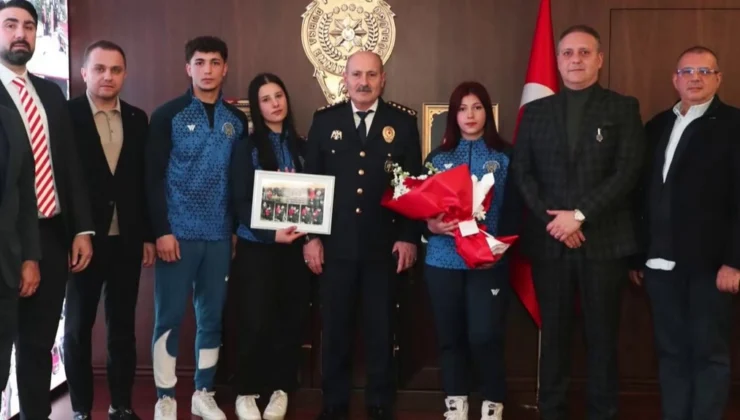 Bursa Emniyet Spor Kulübü sezonu başarıyla kapattı