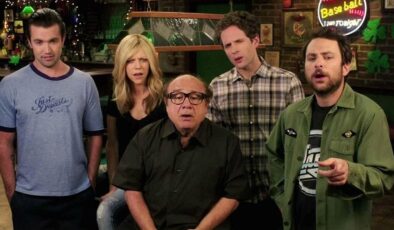 ‘Philadelphia’da Her Zaman Güneşli’ ” ‘I Love Lucy’de asitte’ gibi, ‘diyor Danny Devito