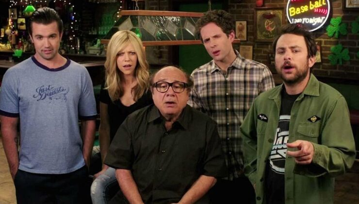 ‘Philadelphia’da Her Zaman Güneşli’ ” ‘I Love Lucy’de asitte’ gibi, ‘diyor Danny Devito