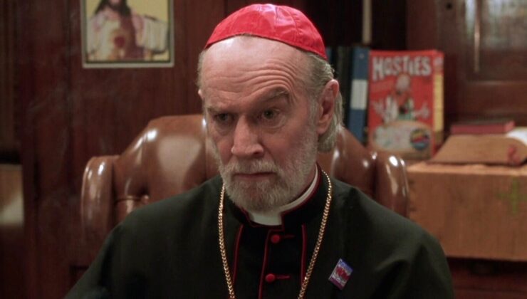 Kevin Smith, George Carlin’in ‘Dogma’ sırasında onu nasıl kavradığını hatırlıyor.