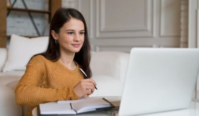 Çevrimiçi öğrenme platformlarının dinamiklerini anlamak