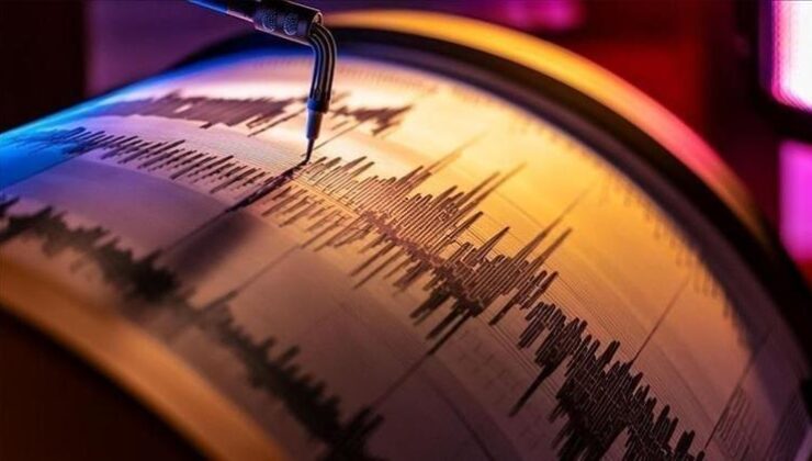 Kolombiya’da 6,3 büyüklüğünde deprem: Başkent Bogota’da halk sokağa döküldü