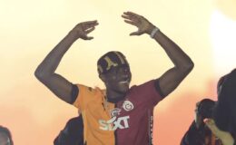 Osimhen, Al Hilal’i bir kez daha reddetti
