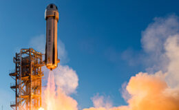 Blue Origin’i nasıl izleyebilirim 6 turisti bugün suborbital alana fırlatır