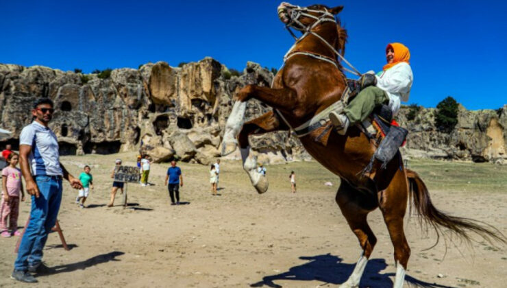 Psidia turizm doğa ve gezi derneği Eskişehir Gezisinde