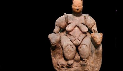 Tüm Tanrıların Anası: Frigyalı Kibele