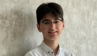 Lise öğrencisi Cemil Türk, Harvard’ı etkiledi: Ekonomi makalesine ödül verildi