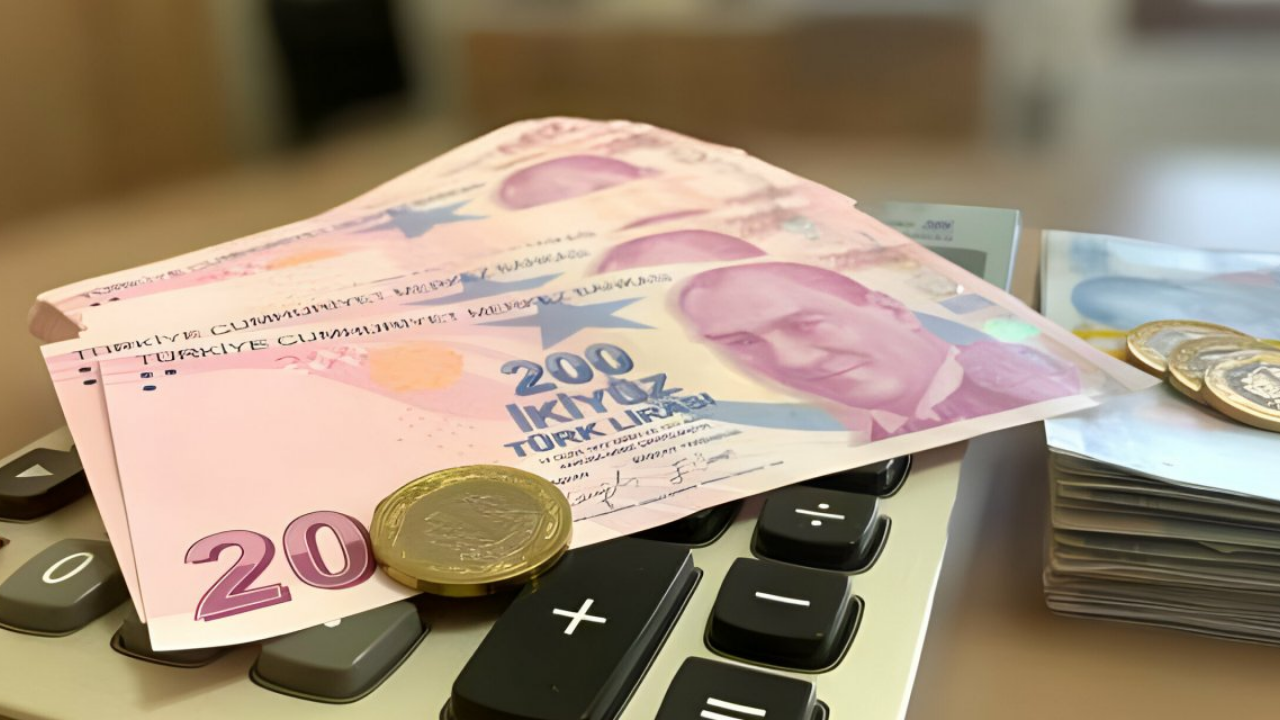 Mevduat faizleri rekor kırdı: Uzmandan yatırımcılara altın değerinde tavsiye