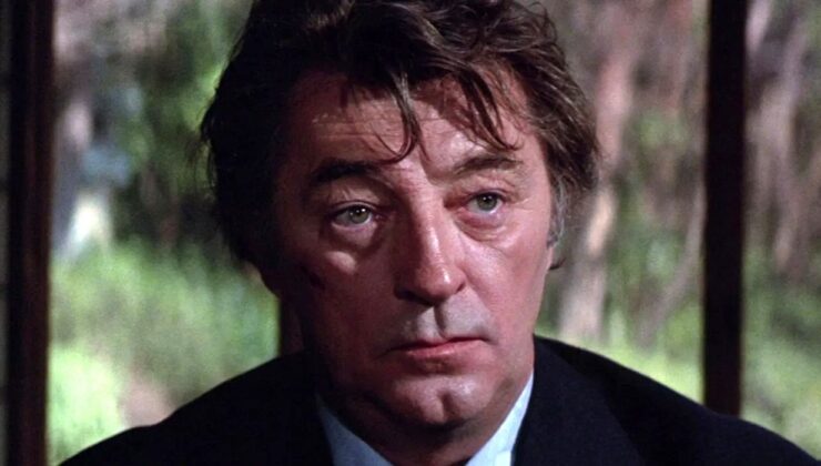 Robert Mitchum, 70’lerden bu şık, acımasız kült klasiğinde Yakuza’yı aldı