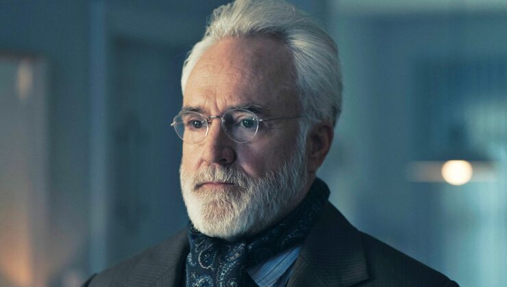 Bradley Whitford ‘Handmaid’in Masalı’ karakterinin “hayal kırıklığı yaratan” insanlığı tartıyor