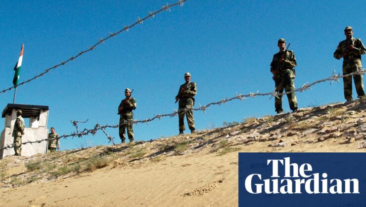 Hint birlikleri ölü Pakistanlı adamı çekiyor, yetkililer diyor