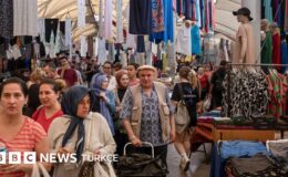 İkinci Enflasyon Raporu: ‘Rakamlar sabit, mesajlar kırılgan’ – BBC News Türkçe