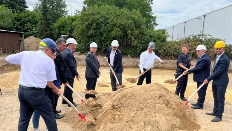 Willich’te DİTİB Camisi ve Eğitim Külliyesi’nin Temeli Atıldı