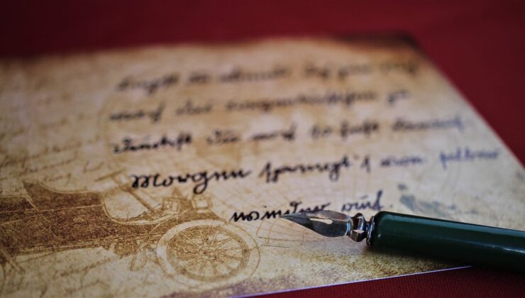 Şiir için AI Dil Modelleri: Teknoloji yoluyla yaratıcılığı serbest bırakma