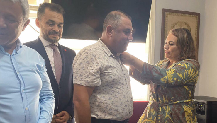 AKP’li Belediye Meclisi üyesi istifa etti, CHP’ye katıldı