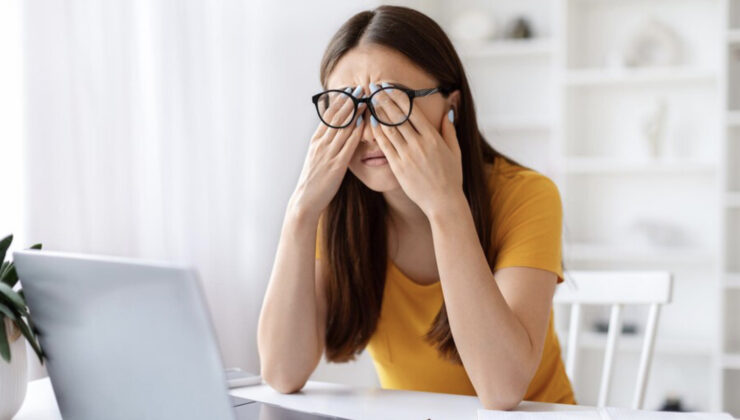 Uzmanından, dijital ekrana maruz kalanlara “göz yorgunluğu sendromu” uyarısı