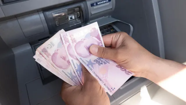 Kur Korumalı Mevduat devri kapandı: Ekonomistler nasıl yorumladı? – BBC News Türkçe