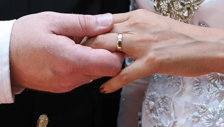 AYM’den yıllarca süren boşanma davaları için emsal karar