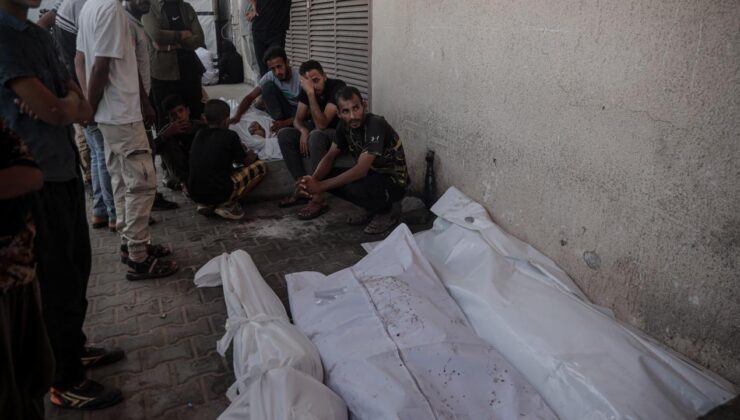 Katil İsrail'in Gazze'ye saldırılarında 66 Filistinli hayatını kaybetti