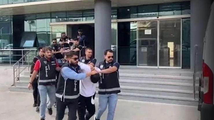 6 ilde suç örgütü ‘Golani’ye operasyon! Kırmızı bültenle aranıyordu: Firari yönetici yakalandı – CNN TÜRK En Son Haberler