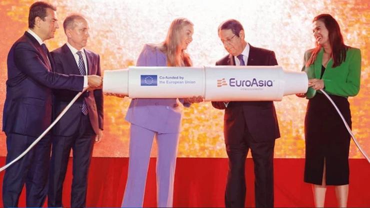 Rum-Yunan kablosu yolsuzluğa uzandı: AB’den soruşturma – Son Dakika Dünya Haberleri CNN Türk