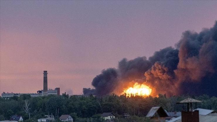 Rusya Ukrayna’ya en büyük hava saldırısını gerçekleştirdi! 800’den fazla İHA ile vurdu – Dünya Haberleri CNN TÜRK