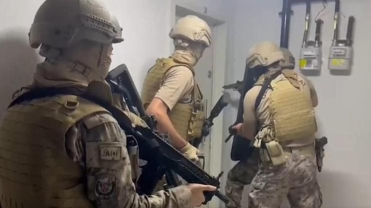 İstanbul’da DEAŞ operasyonu: 19 gözaltı – CNN TÜRK Haberler