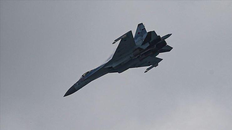 Rus jetleri Alman fırkateyninin üstünden uçtu – Dünyadan Haberler CNN Türk