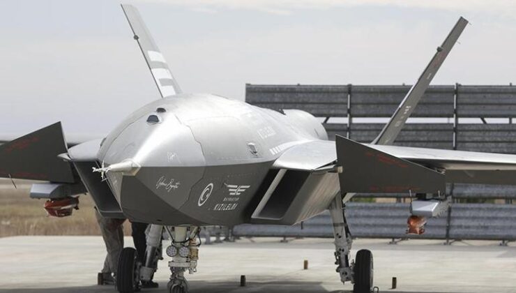 Bayraktar KIZILELMA'nın ilk kez mühimmatlı uçuşu paylaşıldı