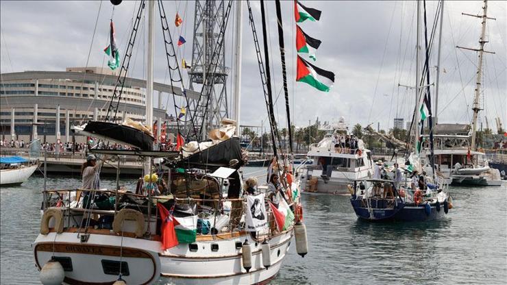Aktivistler ölümcül yolculuğu anlatıyor: Ters kelepçe eğitimi aldık | SUMUD FİLOSU KIRMIZI BÖLGEYE GİRİYOR!