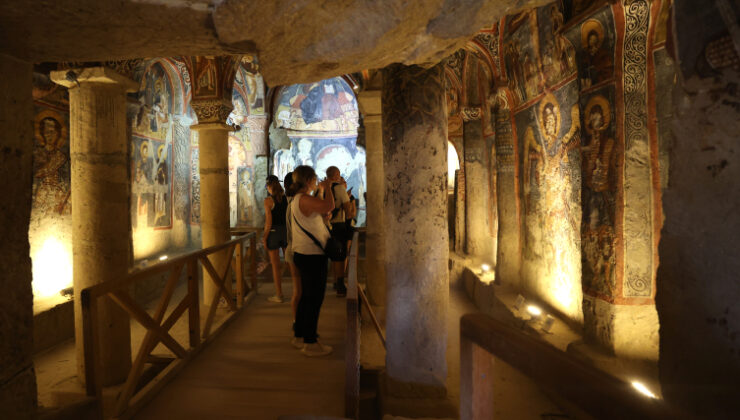 Kapadokya’daki Karanlık Kilisesi turistlerin ilgi odağı oldu