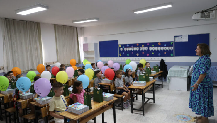 Okullarda ilk zil ‘uyum’ için çaldı