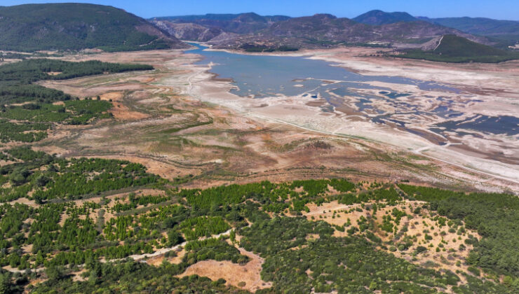 İzmirin can damarı Tahtalı Barajı tarihinin en kötü eylülünü yaşıyor