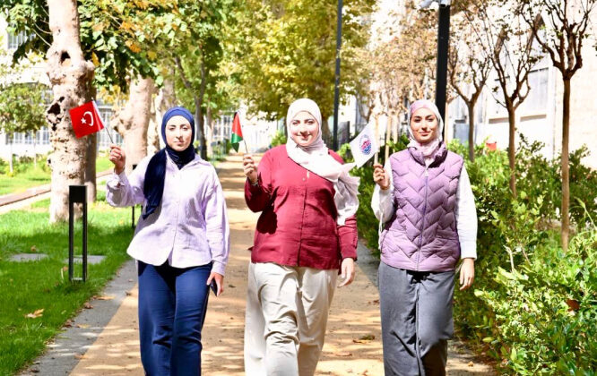 Rektör Aydın, Filistinli öğrencileri ağırladı