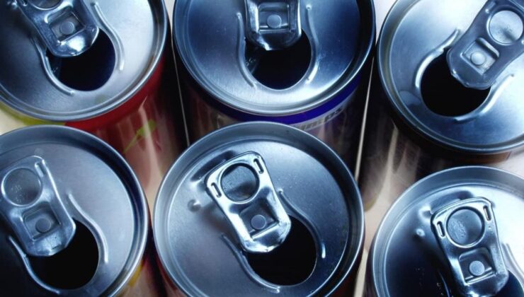 İspanya hükümeti 16 yaş altına enerji içeceği satışının yasaklanmasını planlıyor