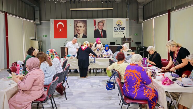 Gölcük’te Sanat Günleri “Bez Bebek Atölyesi” ile Renklendi