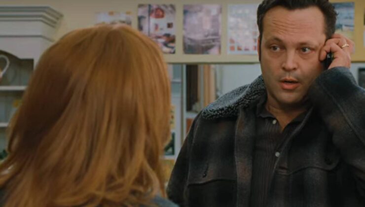 Tüm ROM-COM hayranları, baştan sona bir patlama olan bu küçümseyen 2000’lerin filmini izlemeli