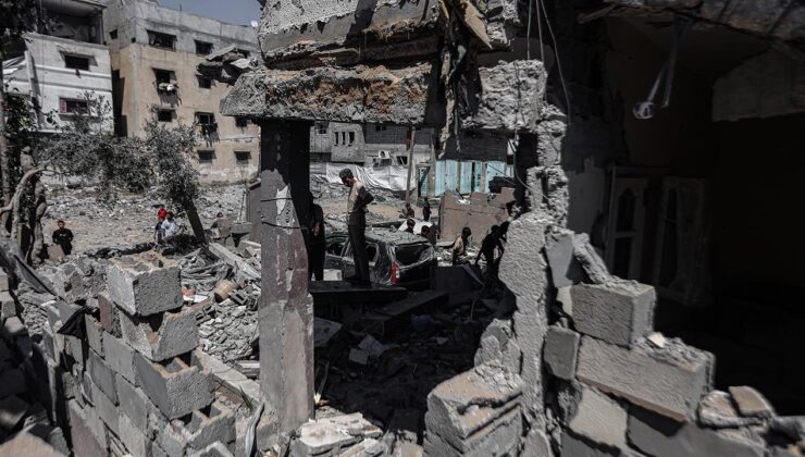 İsrail Gazze’de işgal ettiği bölgelere saldırılarını sürdürüyor