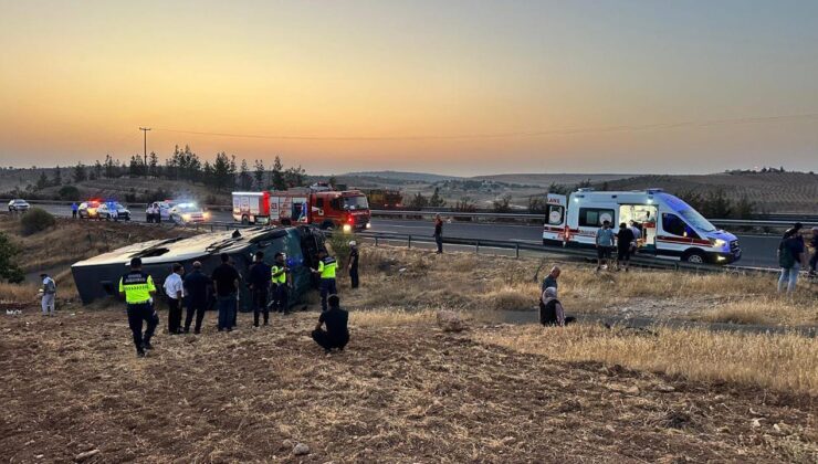 Şanlıurfa’da yolcu otobüsü devrildi: 30 yaralı