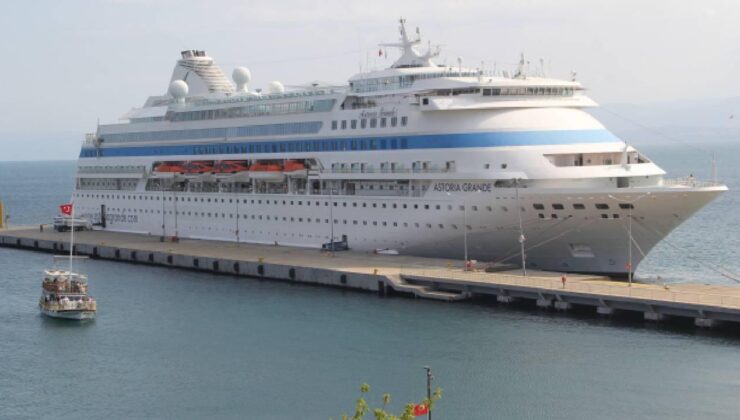 Kruvaziyer turist sayısının yıl sonunda rekor kırması bekleniyor