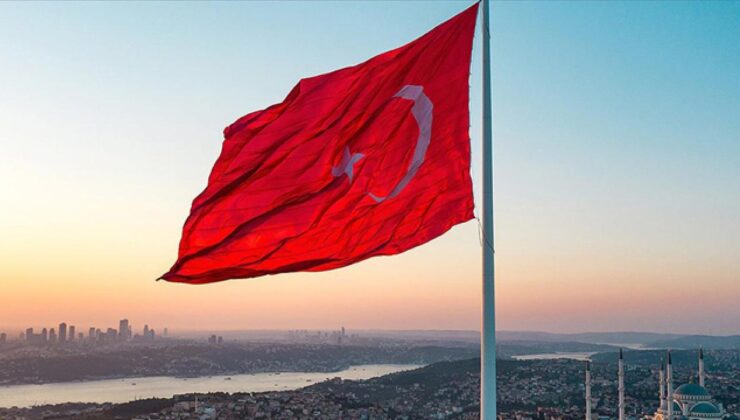 Fitch, Türkiye’nin büyüme tahminini yükseltti
