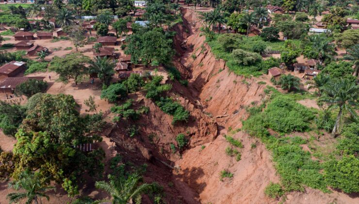 Dünyadaki dev ‘Gullies’, hızlı kentleşmenin ortasında Afrika’daki şehirleri tehdit ediyor