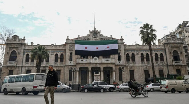 Batman göl oldu: DEM’li vekil kayyımı topa tuttu