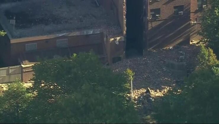 SON DAKİKA… New York’ta 20 katlı binada çökme: İşte ilk görüntüler! – Son Dakika Dünya Haberleri CNN Türk | Video