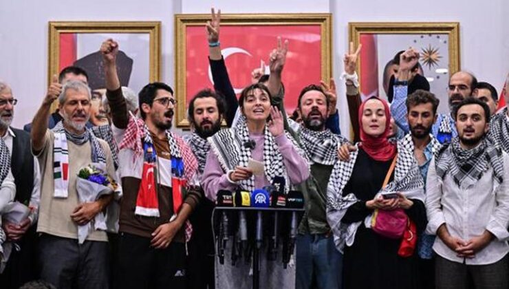 2. Gazze filosu kafilesi de döndü! 15 Türk aktivist daha İstanbul'da