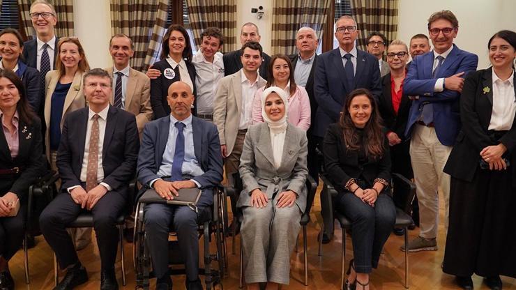 Bakan Göktaş, İtalya Engelliler Bakanı Alessandra Locatelli ile görüştü – Son Dakika Dünya Haberleri CNN Türk