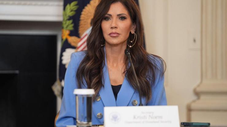 ABD’de 172 milyon dolarlık özel jet tartışması – Dünyadan Haberler CNN Türk