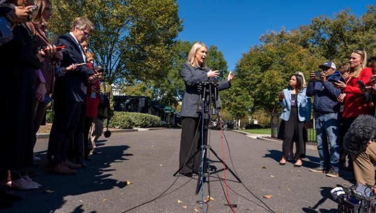 Beyaz Saray Sözcüsünden gazeteciye skandal yanıt: Annen seçti – Dünya Haberleri CNN TÜRK | Video