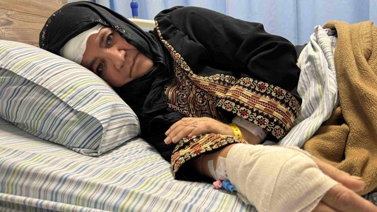 Batı Şeria’da zeytin hasadına giden kadını, İsrailliler hastanelik etti: Bilincimi kaybedene kadar sopalarla vurdular – Dünya Haberleri CNN TÜRK